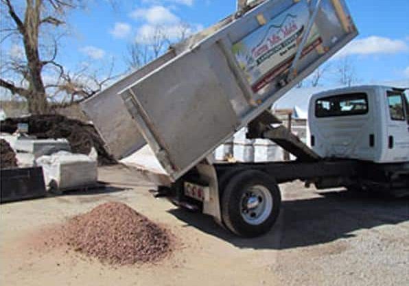 1-ton-of-decorative-gravel