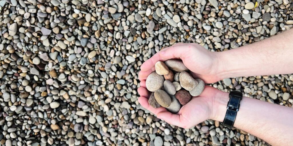 2b river rock