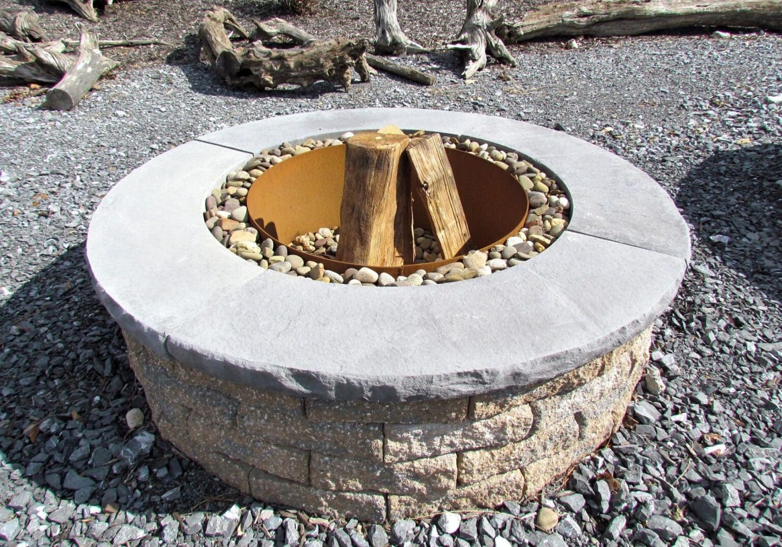 If you like big fires then this is the fire-pit for you! With a 38″ burning area, this is our largest fire-pit.